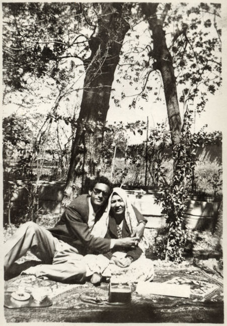 Ostaad with his mother in Shiraz, circa 1330s (1950s).